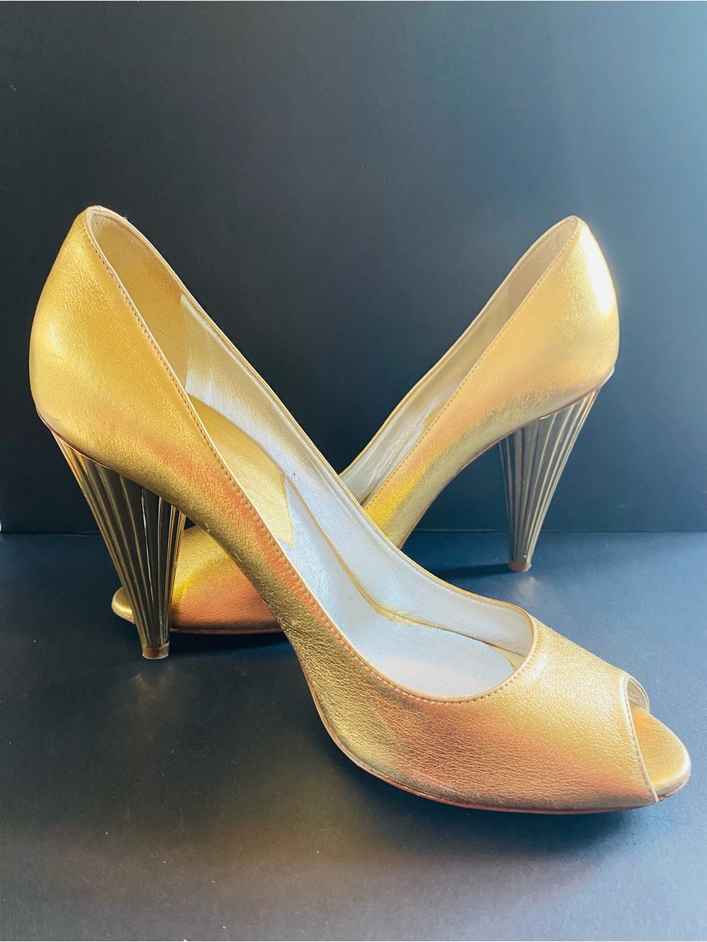 🛍️Dolce & Gabbana Authentic Vintage Distressed Metallic Gold Peep-Toe High Heels